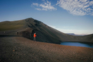 Iceland: 9-Day Guided Trekking Tour with Meals