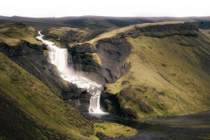 Iceland: 9-Day Guided Trekking Tour with Meals