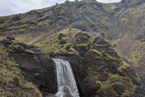 Caminhada de um dia até Grimannsfell: Cachoeira e Legado - moderada