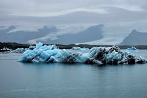 Tour della Diamond Beach e del Jökulsárlón con giro in barca (opzionale)