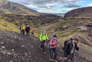 Exclusive Skógar-Fimmvörðuháls Day Hike