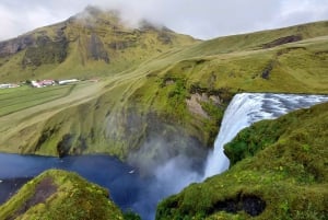 Exclusive Skógar-Fimmvörðuháls Day Hike