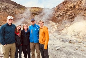 Escursione al vulcano Fagradalsfjall - Piccolo gruppo con guida locale