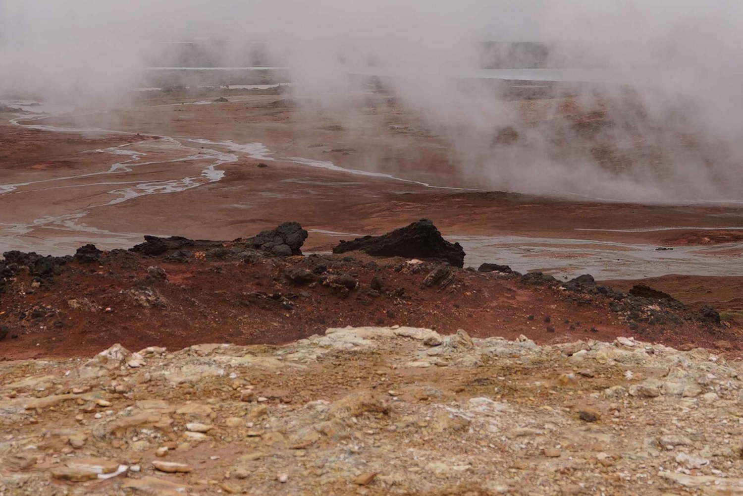 Do aeroporto à aventura: passeio privado pela Península de Reykjanes