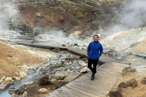Do aeroporto à aventura: passeio privado pela Península de Reykjanes