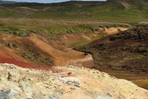 Do aeroporto à aventura: passeio privado pela Península de Reykjanes
