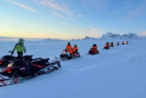 Von Geysir aus: Schneemobil-Abenteuer auf dem Gletscher Langjökull