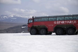 Desde Reikiavik: Excursión de un día al Círculo Dorado y al Glaciar de la Cueva de Hielo
