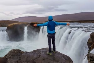 From Keflavik Airport: Private Golden Circle Tour in Iceland