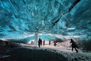 From Reykjavik: 3-Day South Coast Winter Tour with Ice Cave