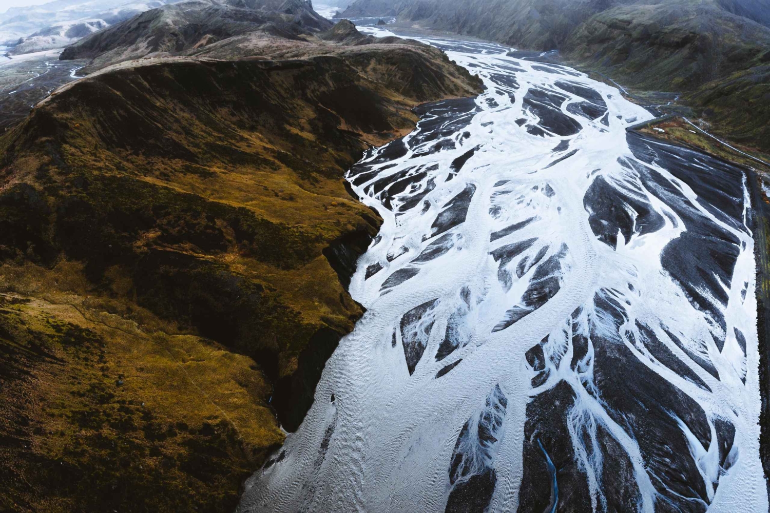 REYKJAVIKISTA: 4x4 Yksityinen tulivuorireitti Þórsmörkin laaksoon (4x4 Private Volcanic Way to Þórsmörk Valley)