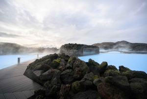 From Reykjavík: Blue Lagoon Premium Admission with Transfer