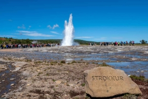 Из Рейкьявика: тур по Золотому кольцу на целый день и верховая езда