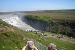 From Reykjavik: Full-Day Horse Riding & Golden Circle Tour