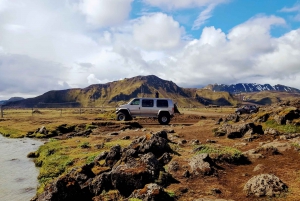 From Reykjavík: Full-Day Jeep Tour of Landmannalaugar
