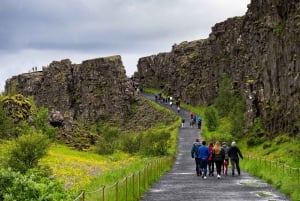 Reykjavikista: Laguunin päiväretki: Kultainen ympyrä ja salainen laguuni