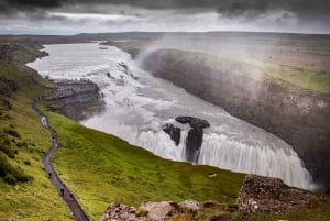 Von Reykjavik: Ganztagestour zum Golden Circle und Kerið