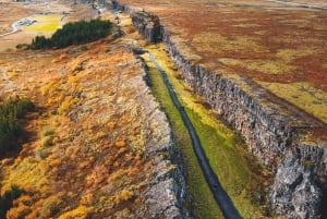 Au départ de Reykjavik : Cercle d'Or + excursion en monster truck sur un glacier
