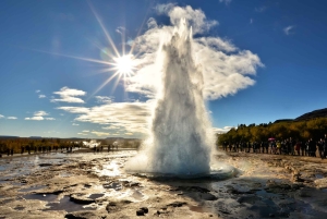 Von Reykjavik aus: Golden Circle & Secret Lagoon Guided Tour