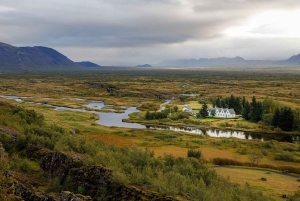 Von Reykjavik aus: Golden Circle Tour mit Gullfoss und Geysir