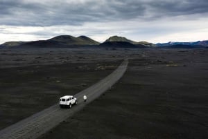 Vanuit Reykjavik: 4x4-tour door de hooglanden en lavavelden