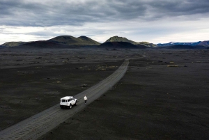 Z Reykjaviku: Wycieczka 4x4 po wyżynach i polach lawy