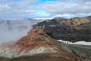 From Reykjavik: Highlands Jeep Tour & Landmannalaugar Hike