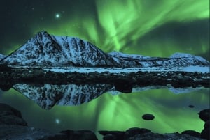 From Reykjavik: Northern Lights Hunt Super 4X4 Tour