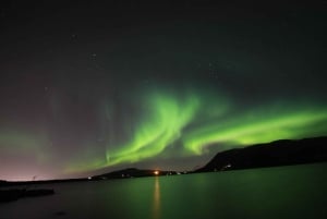 From Reykjavik: Northern Lights Hunt Super 4X4 Tour