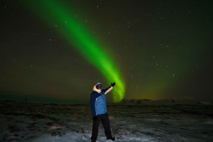 From Reykjavik: Northern Lights Hunt Super 4X4 Tour
