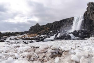 Reykjavikista: Reykjavik: Yksityinen Golden Circle ja etelärannikon kiertoajelu