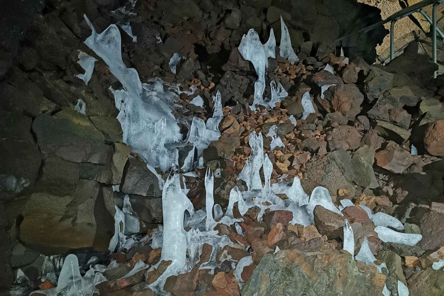 Z Reykjaviku: Prywatna wycieczka Secret Circle Tour z jaskinią Lava Cave