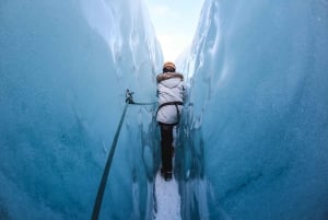 From Reykjavík: Private South Coast Trip with Glacier Hike
