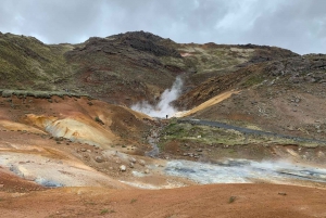 From Reykjavik: Reykjadalur Geothermal Valley Hiking Tour