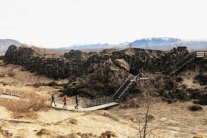 Vanuit Reykjavik: Geheime Lagune en sneeuwscootertocht