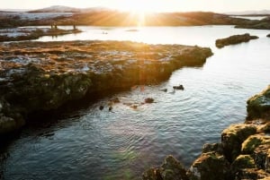 Da Reykjavik: Escursione di mezza giornata per lo snorkeling delle fessure di Silfra