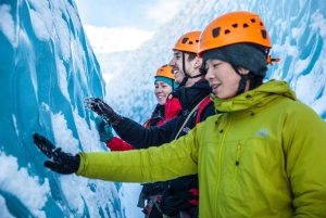 Fra Reykjavik: Sørkysten og brevandring