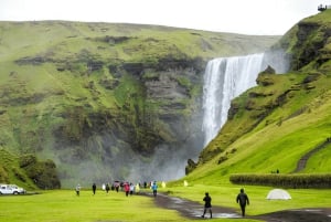 Reykjavik: Small Group South Coast Tour with Spanish Guide