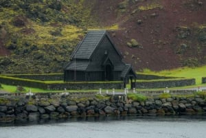 From Reykjavik: Vestmannaeyjar Islands Day Trip