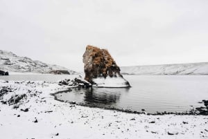 From Reykjavik: Volcanic Peninsula & Grindavik Minibus Tour