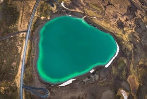 From Reykjavik: Volcanic Peninsula & Grindavik Minibus Tour