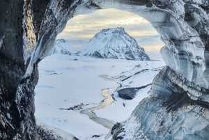 Depuis Vik ou Reykjavik : Grotte de glace de Katla et excursion en Super Jeep