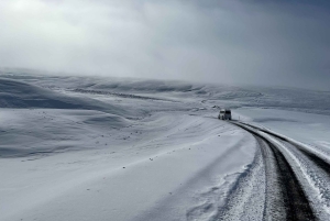 Passeio de um dia de motoneve no glaciar e lagoa de Laugaris a partir de Reiquiavique