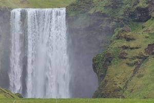 Golden Circle and South Coast Tour with 7+ Great Attractions