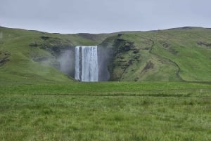 Golden Circle and South Coast Tour with 7+ Great Attractions