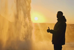 Golden Circle and South Coast Tour with 7+ Great Attractions