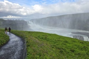 Golden Circle: Private Tour for up to 7 PAX /7 Hours/