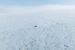 Húsafell: Tur in i glaciärens isgrotta