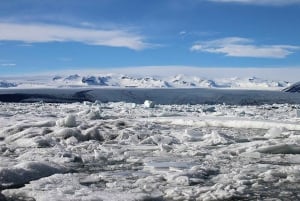 Iceland: 10-Day Winter Tour with Accommodation & Meals