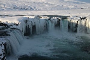 Iceland: 10-Day Winter Tour with Accommodation & Meals